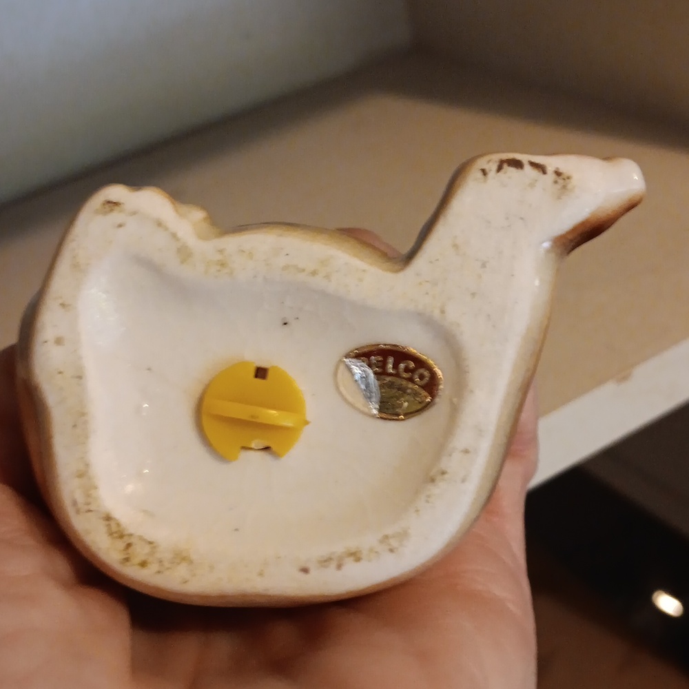 Vintages salt and pepper shakers - Picture 4 of 5